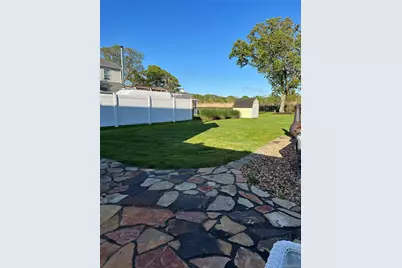 221 S Dunton Avenue, Patchogue, NY 11772 - Photo 10