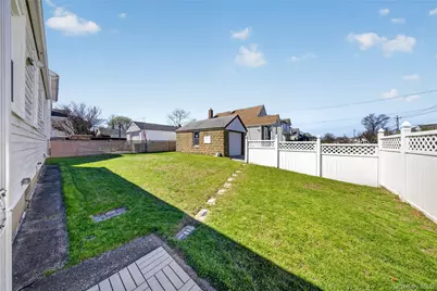 1217 Hillside Avenue, New Hyde Park, NY 11040 - Photo 20