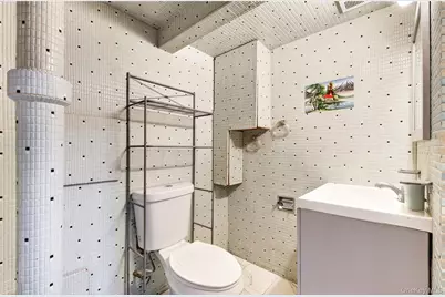 1217 Hillside Avenue, New Hyde Park, NY 11040 - Photo 16