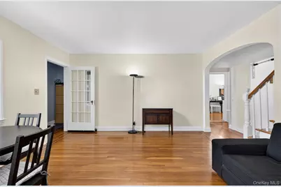 1217 Hillside Avenue, New Hyde Park, NY 11040 - Photo 6
