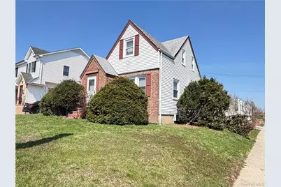 1217 Hillside Avenue, New Hyde Park, NY 11040 - Photo 2