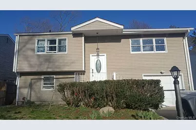 10 Vilno Court #2, Huntington Station, NY 11746 - Photo 1