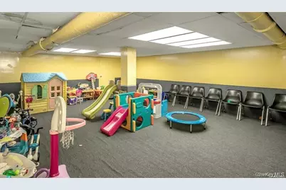 139-15 83rd Avenue #330, Briarwood, NY 11435 - Photo 4