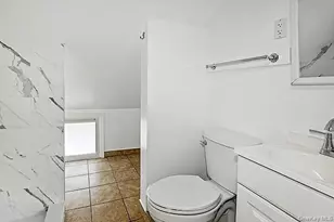 48 Link Ln, Hicksville, NY 11801 - Photo 22