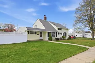 48 Link Ln, Hicksville, NY 11801 - Photo 30