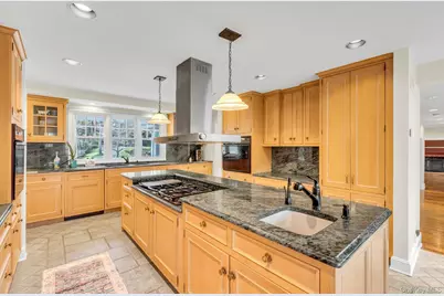 10 Redmond Lane, Oyster Bay, NY 11771 - Photo 14