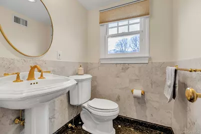 10 Redmond Lane, Oyster Bay, NY 11771 - Photo 22