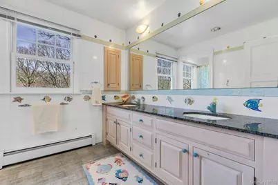 10 Redmond Lane, Oyster Bay, NY 11771 - Photo 32