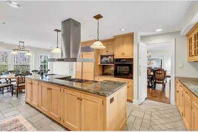 10 Redmond Lane, Oyster Bay, NY 11771 - Photo 20