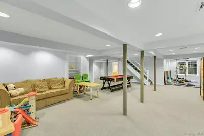 10 Redmond Lane, Oyster Bay, NY 11771 - Photo 38