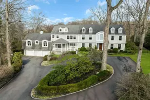 10 Redmond Ln, Oyster Bay, NY 11771 - Photo 4