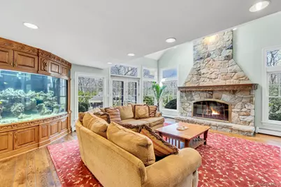 10 Redmond Lane, Oyster Bay, NY 11771 - Photo 8