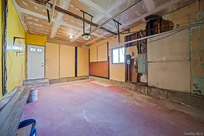 45 Roslyn Road, Roslyn Heights, NY 11577 - Photo 34