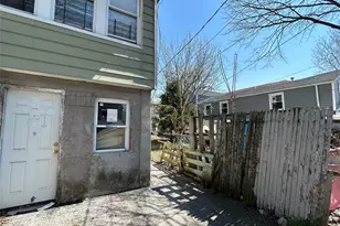 320 Thieriot Ave, Bronx, NY 10473 - Photo 2