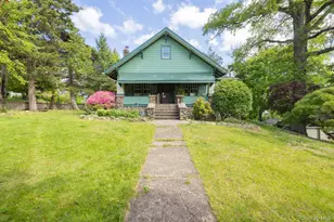 64 Mountain View Ave, Pearl River, NY 10965 - Photo 22