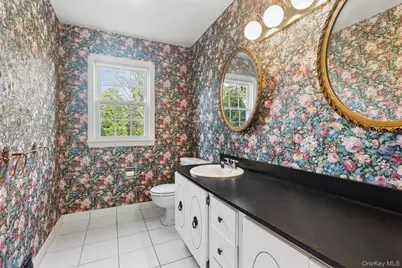 89 Country Club Drive, Port Washington, NY 11050 - Photo 16
