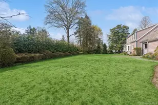 89 Country Club Dr, Port Washington, NY 11050 - Photo 30