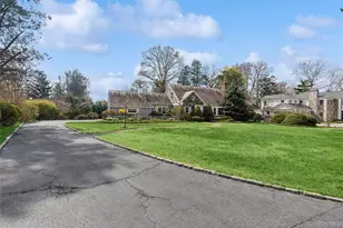 89 Country Club Dr, Port Washington, NY 11050 - Photo 32