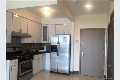 4226 147th Street #4A, Flushing, NY 11355 - Photo 2