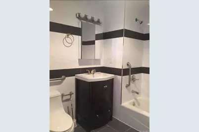4226 147th Street #4A, Flushing, NY 11355 - Photo 4