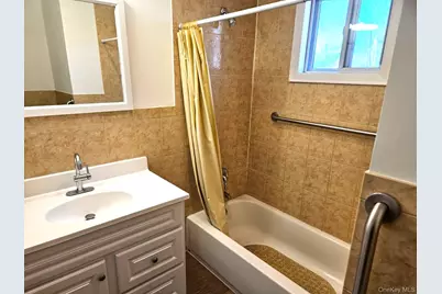 56 Applegate Drive, Central Islip, NY 11722 - Photo 14