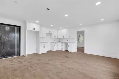 74 Broadway #4C, Freeport, NY 11520 - Photo 4