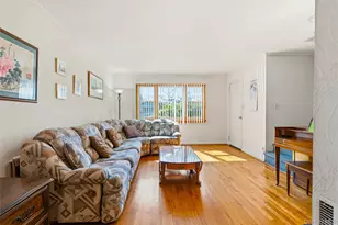 64-09 Bell Blvd, Oakland Gardens, NY 11364 - Photo 4