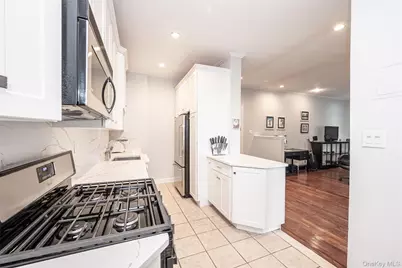 37 Brompton Road #1F, Great Neck, NY 11021 - Photo 20