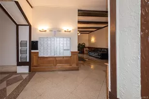 37 Brompton Rd, Great Neck, NY 11021 - Photo 26