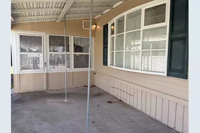 525/207 Riverleigh Avenue #207, Riverhead, NY 11901 - Photo 2