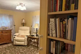 525/207 Riverleigh Ave, Riverhead, NY 11901 - Photo 12