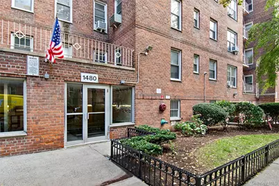 1425 Thieriot Avenue #6M, Bronx, NY 10460 - Photo 1