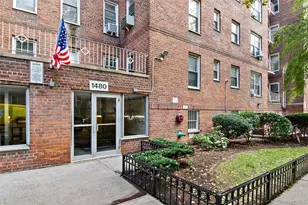 1425 Thieriot Ave, Bronx, NY 10460 - Photo 1