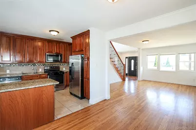 489 Emory Road, Mineola, NY 11501 - Photo 6