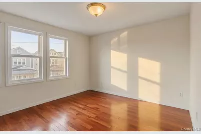 9555 115th Street, Richmond Hill, NY 11419 - Photo 6