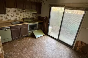 137 Fieldstone Ct, Middle Island, NY 11953 - Photo 6