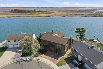 648 Nassau Avenue, Freeport, NY 11520 - Photo 36