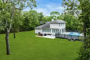 35 Bay Ave W, Hampton Bays, NY 11946 - Photo 42