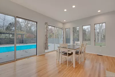 35 Bay Avenue W, Hampton Bays, NY 11946 - Photo 8