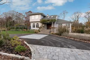 35 Bay Ave W, Hampton Bays, NY 11946 - Photo 2