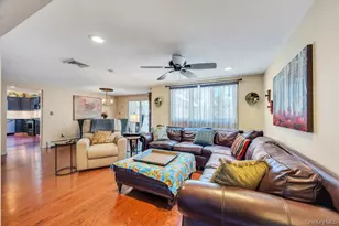 11 Biscayne Dr, Selden, NY 11784 - Photo 12