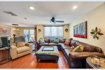 11 Biscayne Drive, Selden, NY 11784 - Photo 14