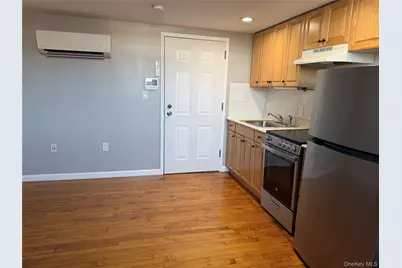 94 4th Avenue #208, Bay Shore, NY 11706 - Photo 6