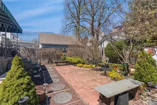 33 Carstairs Rd, Valley Stream, NY 11581 - Photo 22