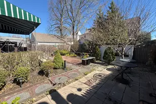 33 Carstairs Rd, Valley Stream, NY 11581 - Photo 20