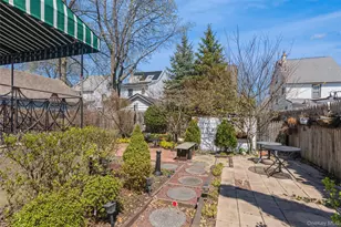 33 Carstairs Rd, Valley Stream, NY 11581 - Photo 20
