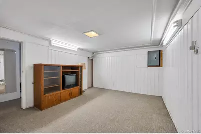 25719 87th Road, Floral Park, NY 11001 - Photo 26