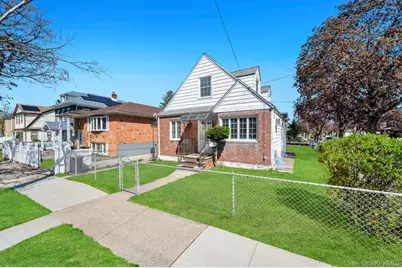 25719 87th Road, Floral Park, NY 11001 - Photo 4