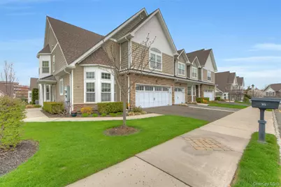 35 Wolfe Circle, West Nyack, NY 10994 - Photo 1