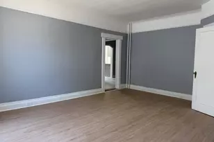 24 Doxsey Pl, Lynbrook, NY 11563 - Photo 8